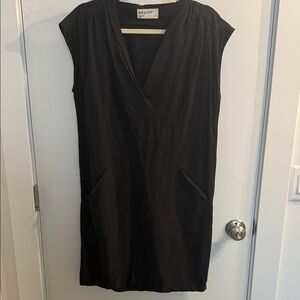 Eve Gravel Black Garment